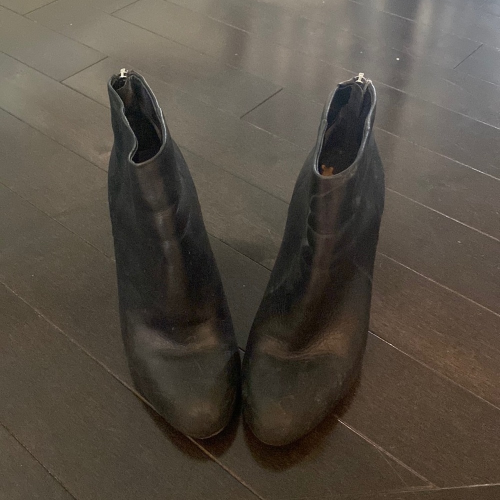Sam Edelman Black Heeled Booties 9